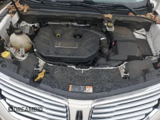 2018 Lincoln MKC Reserve z VIN 5LMTJ3DH9JUL22523, wystawiony jako Copart lot #45380295 z przebiegiem 111 494 mil mil oraz Szkoda całkowita • Salvage title. Historia ofert i sprzedaży dostępna na DreamBid. Obrazek 12.