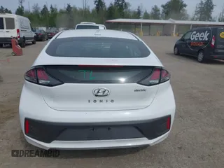 2020 Hyundai Ioniq Limited with VIN KMHC85LJ6LU063460, listed as a IAAI auction lot 42228525 with 31,899 mi miles and . Bid and sale history available at DreamBid. Image 17.