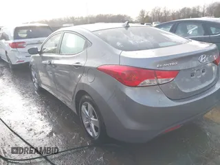 2011 Hyundai Elantra GLS z VIN KMHDH4AE1BU093985, wystawiony jako IAAI lot #41101288 z przebiegiem 80 882 mil mil oraz . Historia ofert i sprzedaży dostępna na DreamBid. Obrazek 3.