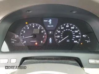 2010 Lexus LS 460 z VIN JTHBL1EF3A5097331, wystawiony jako Copart lot #62844135 z przebiegiem Nie podano mil oraz Szkoda całkowita • Salvage title. Historia ofert i sprzedaży dostępna na DreamBid. Obrazek 9.