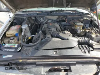 1995 GMC Jimmy SL with VIN 1GKCS13W4S2504849, listed as a Copart auction lot 84589834 with 285,930 mi miles and Salvage Title. Bid and sale history available at carsss.com. Image 13.