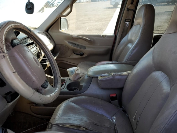 1998 Ford Expedition XLT z VIN 1FMFU18L1WLA02748, wystawiony jako Copart lot #52346135 z przebiegiem Nie podano mil oraz Nie do naprawy • Non repairable. Historia ofert i sprzedaży dostępna na DreamBid. Obrazek 7.