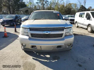 2007 Chevrolet Suburban LTZ with VIN 3GNFC16097G248582, listed as a Copart auction lot 49572645 with 205,613 mi miles and Non Repairable. Bid and sale history available at carsss.com. Image 5.