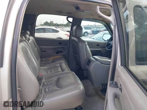 2006 Chevrolet Suburban LS z VIN 3GNEC16ZX6G101096, wystawiony jako IAAI lot #42652223 z przebiegiem 191 621 mil mil oraz . Historia ofert i sprzedaży dostępna na DreamBid. Obrazek 8.