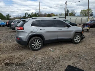 2017 Jeep Cherokee Limited with VIN 1C4PJMDB5HD226697, listed as a Copart auction lot 52945615 with Not Provided miles and Salvage Title. Bid and sale history available at DreamBid. Image 3.