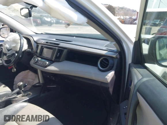 2014 Toyota RAV4 Limited with VIN 2T3DFREVXEW147700, listed as a IAAI auction lot 41962195 with 172,977 mi miles. Bid and sale history available at carsss.com. Image 5.