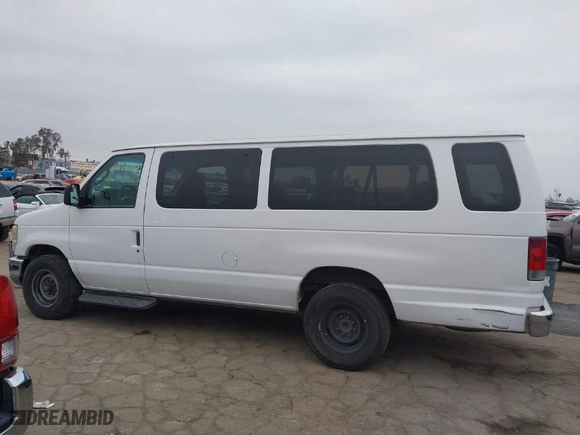 2011 Ford Econoline Wagon XL with VIN 1FBSS3BL9BDB06569, listed as a IAAI auction lot 41902969 with 277,926 mi miles. Bid and sale history available at carsss.com. Image 14.
