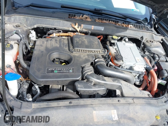 2015 Ford Fusion Energi Titanium with VIN 3FA6P0SU0FR200963, listed as a IAAI auction lot 41897182 with 104,100 mi miles. Bid and sale history available at carsss.com. Image 10.