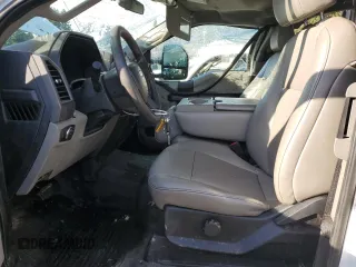 2020 Ford F-250 XL z VIN 1FT7X2B66LEE96811, wystawiony jako Copart lot #87681655 z przebiegiem 59 013 mil mil oraz Szkoda całkowita • Salvage title. Historia ofert i sprzedaży dostępna na DreamBid. Obrazek 7.
