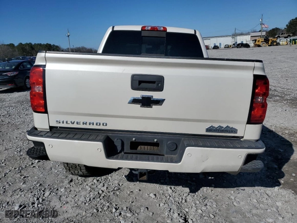 2015 Chevrolet Silverado 1500 High Country with VIN 3GCUKTEC1FG291368, listed as a Copart auction lot 46136555 with 111,729 mi miles and Salvage Title. Bid and sale history available at carsss.com. Image 6.