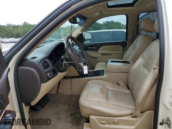 2010 GMC Yukon Denali with VIN 1GKUCEEF2AR119463, listed as a Copart auction lot 71236674 with 233,731 mi miles and Salvage Title. Bid and sale history available at carsss.com. Image 7.
