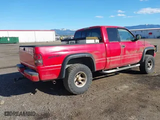 1998 Dodge Ram 1500 with VIN 3B7HF13Z0WG136974, listed as a IAAI auction lot 41949014 with 206,922 mi miles. Bid and sale history available at carsss.com. Image 4.
