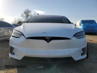 2018 Tesla Model X 75D with VIN 5YJXCDE28JF102270, listed as a Copart auction lot 46123135 with 110,540 mi miles and Clean Title. Bid and sale history available at carsss.com. Image 5.