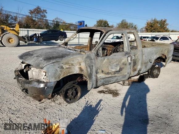 2003 Ford Super Duty F-250 XL with VIN 1FTNX21F83EA39880, listed as a Copart auction lot 77647284 with 0 mi miles and Salvage Title. Bid and sale history available at carsss.com. Image 1.