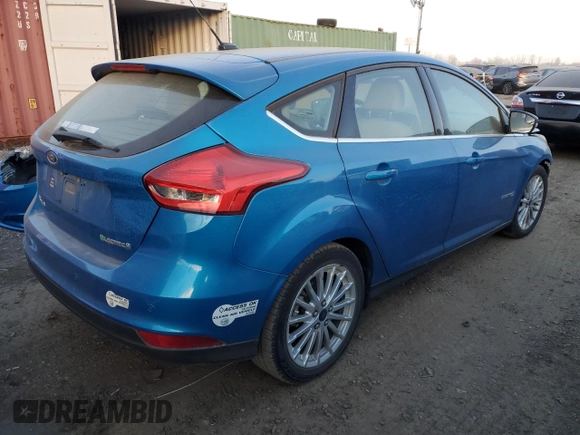 2015 Ford Focus Electric z VIN 1FADP3R44FL358378, wystawiony jako Copart lot #87859715 z przebiegiem Nie podano mil oraz Szkoda całkowita • Salvage title. Historia ofert i sprzedaży dostępna na DreamBid. Obrazek 3.