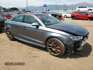 2020 Audi RS 3 z VIN WUABWHFF0LA905910, wystawiony jako Copart lot #60707024 z przebiegiem 30 045 mil mil oraz Szkoda całkowita • Salvage title. Historia ofert i sprzedaży dostępna na DreamBid. Obrazek 4.