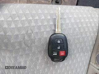 2015 Toyota Camry XLE with VIN 4T1BF1FKXFU495374, listed as a IAAI auction lot 41860680 with 181,507 mi miles. Bid and sale history available at carsss.com. Image 11.