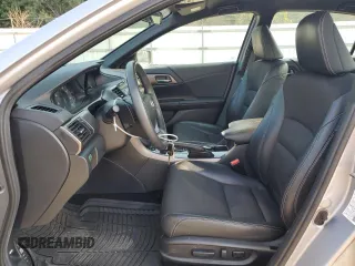 2016 Honda Accord Sport с VIN 1HGCR2F57GA133331, выставлен на аукционе Copart как лот 61716265 с пробегом 64 216 миль миль и Списание • Salvage title. История ставок и продаж доступна на DreamBid. Изображение 7.