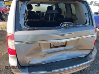 2013 Chrysler Town & Country Touring with VIN 2C4RC1BG9DR721542, listed as a IAAI auction lot 41845146 with 269,088 mi miles. Bid and sale history available at carsss.com. Image 6.
