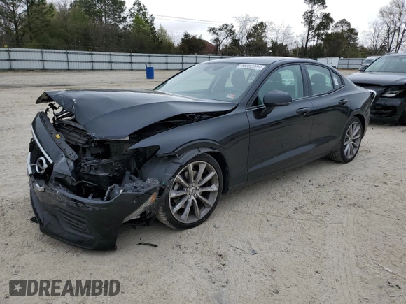 2019 Volvo S60 Momentum with VIN 7JR102FK9KG002057, listed as a Copart auction lot 48382804 with 41,175 mi miles. Bid and sale history available at carsss.com. Image 1.