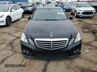2010 Mercedes-Benz E 350 Luxury with VIN WDDHF8HB3AA102481, listed as a Copart auction lot 49585625 with 132,037 mi miles and Clean title. Bid and sale history available at DreamBid. Image 5.