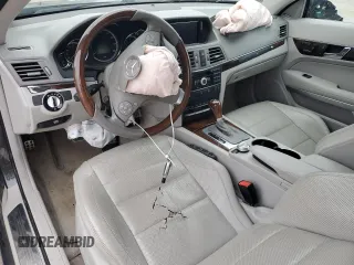 2010 Mercedes-Benz E 350 z VIN WDDKJ5GB0AF039816, wystawiony jako Copart lot #51102945 z przebiegiem 91 088 mil mil oraz Szkoda całkowita • Salvage title. Historia ofert i sprzedaży dostępna na DreamBid. Obrazek 8.