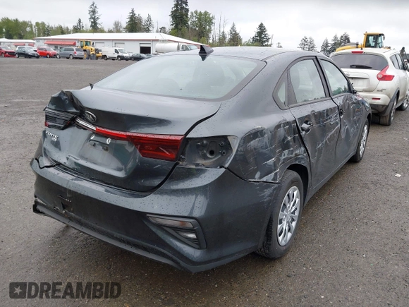 2021 Kia Forte LXS with VIN 3KPF24AD9ME267065, listed as a IAAI auction lot 42139392 with 85,763 mi miles. Bid and sale history available at carsss.com. Image 4.