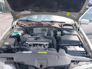 2000 Volvo V70 with VIN YV1LZ56D9Y2721437, listed as a IAAI auction lot 42455046 with 223,234 mi miles and . Bid and sale history available at DreamBid. Image 10.