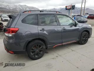 2022 Subaru Forester Sport with VIN JF2SKAJC1NH493425, listed as a Copart auction lot 43802145 with 112,905 mi miles and Salvage Title. Bid and sale history available at carsss.com. Image 3.