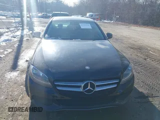 2016 Mercedes-Benz C 300 z VIN 55SWF4JBXGU118910, wystawiony jako IAAI lot #41596246 z przebiegiem 96 835 mil mil oraz . Historia ofert i sprzedaży dostępna na DreamBid. Obrazek 12.