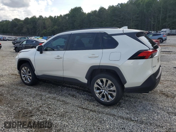 2021 Toyota RAV4 XLE Premium with VIN 2T3A1RFV6MW142184, listed as a Copart auction lot 60983715 with 31,814 mi miles and Salvage title. Bid and sale history available at DreamBid. Image 2.