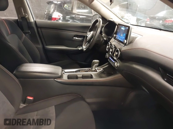 2021 Nissan Sentra SR z VIN 3N1AB8DVXMY320878, wystawiony jako IAAI lot #41911623 z przebiegiem 13 134 mil mil oraz . Historia ofert i sprzedaży dostępna na DreamBid. Obrazek 5.