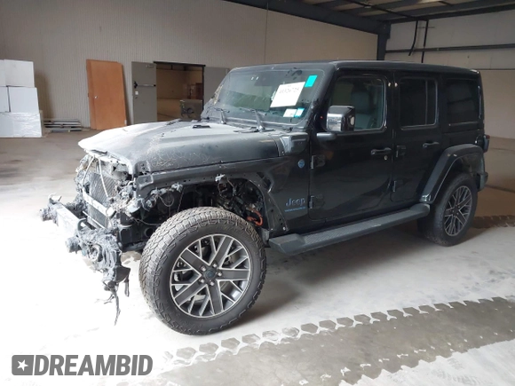 2024 Jeep Wrangler High Altitude z VIN 1C4RJXU68RW176137, wystawiony jako IAAI lot #41326725 z przebiegiem Nie podano mil oraz . Historia ofert i sprzedaży dostępna na DreamBid. Obrazek 2.