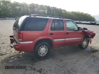 2001 GMC Jimmy SLE with VIN 1GKDT13W912214882, listed as a Copart auction lot 51258815 with 261,664 mi miles and Salvage Title. Bid and sale history available at carsss.com. Image 3.
