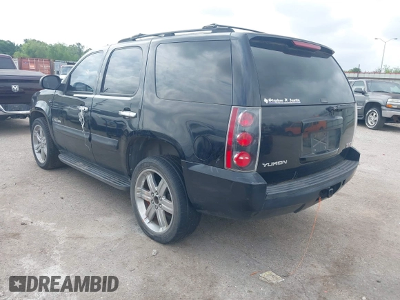 2007 GMC Yukon SLE with VIN 1GKFC13J87R157944, listed as a IAAI auction lot 42135875 with 260,587 mi miles and . Bid and sale history available at DreamBid. Image 3.