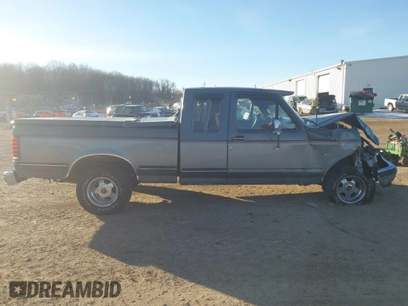 1990 Ford F-150 with VIN 1FTEX15N8LKA81933, listed as a IAAI auction lot 41433501 with 1,170 mi miles. Bid and sale history available at carsss.com. Image 14.