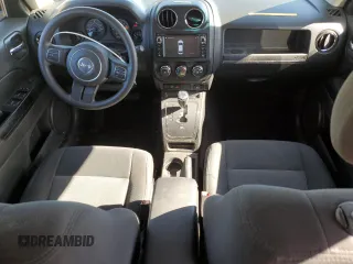 2015 Jeep Patriot Altitude z VIN 1C4NJRBB5FD143422, wystawiony jako Copart lot #56738425 z przebiegiem 148 475 mil mil oraz Szkoda całkowita • Salvage title. Historia ofert i sprzedaży dostępna na DreamBid. Obrazek 8.