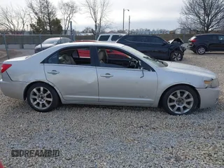 2009 Lincoln MKZ z VIN 3LNHM28T49R605620, wystawiony jako IAAI lot #41529528 z przebiegiem 208 321 mil mil oraz . Historia ofert i sprzedaży dostępna na DreamBid. Obrazek 14.