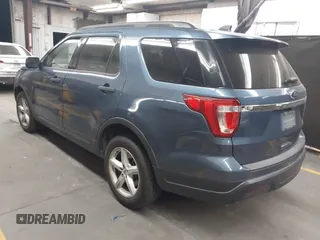 2018 Ford Explorer z VIN 1FM5K7B84JGA88972, wystawiony jako IAAI lot #42737366 z przebiegiem 162 115 mil mil oraz . Historia ofert i sprzedaży dostępna na DreamBid. Obrazek 3.