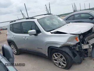2018 Jeep Renegade Latitude z VIN ZACCJABB6JPH21210, wystawiony jako IAAI lot #42415422 z przebiegiem 79 640 mil mil oraz . Historia ofert i sprzedaży dostępna na DreamBid. Obrazek 13.