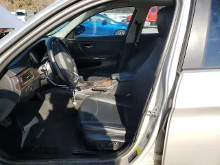 2008 BMW 3 Series 328xi with VIN WBAVC73578KX90648, listed as a Copart auction lot 43928165 with 170,673 mi miles and Clean Title. Bid and sale history available at carsss.com. Image 7.