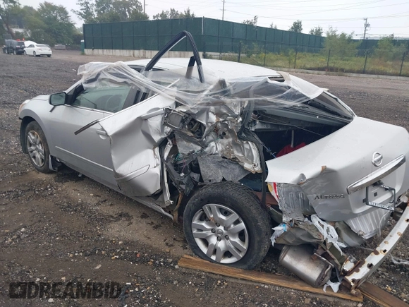 2012 Nissan Altima 2.5 with VIN 1N4AL2AP4CN569370, listed as a IAAI auction lot 40450981 with Not Provided miles and . Bid and sale history available at DreamBid. Image 3.