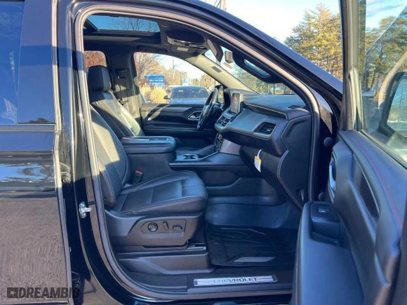 2021 Chevrolet Suburban RST with VIN 1GNSKEKD0MR457206, listed as a Copart auction lot 42366525 with 139,570 mi miles and Clean Title. Bid and sale history available at carsss.com. Image 5.