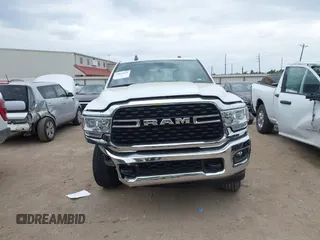 2024 Ram 2500 Big Horn with VIN 3C6UR5DJ1RG249902, listed as a IAAI auction lot 42043924 with 21,560 mi miles. Bid and sale history available at carsss.com. Image 13.