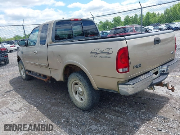 2000 Ford F-150 XL with VIN 1FTRX18L9YNB70363, listed as a IAAI auction lot 42140312 with 226,686 mi miles and . Bid and sale history available at DreamBid. Image 3.
