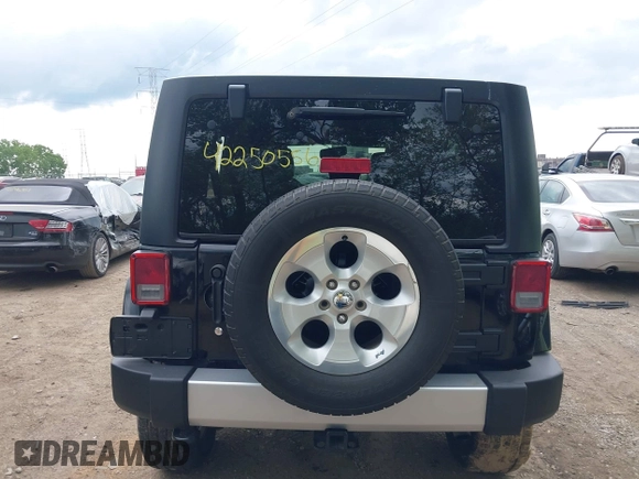 2013 Jeep Wrangler Unlimited Sahara with VIN 1C4BJWEG2DL549864, listed as a IAAI auction lot 42250556 with 231,018 mi miles and . Bid and sale history available at DreamBid. Image 17.