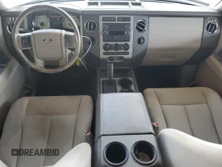 2008 Ford Expedition SSV with VIN 1FMFU15598LA28992, listed as a Copart auction lot 60833655 with 205,413 mi miles and Clean title. Bid and sale history available at DreamBid. Image 8.