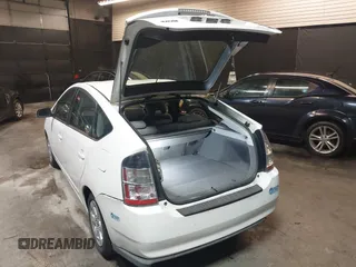 2005 Toyota Prius with VIN JTDKB22U453123675, listed as a IAAI auction lot 42115542 with 87,252 mi miles. Bid and sale history available at carsss.com. Image 3.