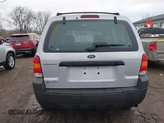 2007 Ford Escape XLS with VIN 1FMCU92Z07KC05670, listed as a IAAI auction lot 41491641 with 109,289 mi miles and . Bid and sale history available at DreamBid. Image 17.
