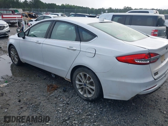 2020 Ford Fusion SE z VIN 3FA6P0HD8LR160330, wystawiony jako IAAI lot #42348552 z przebiegiem 95 610 mil mil oraz . Historia ofert i sprzedaży dostępna na DreamBid. Obrazek 3.